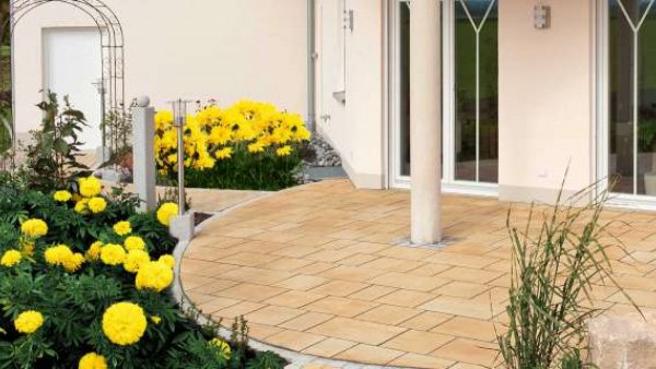 homoksárga árnyalt